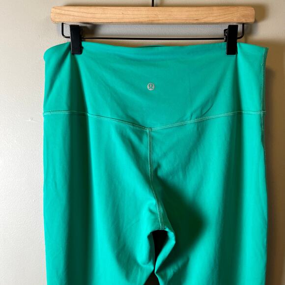 Lululemon Align High-Rise Mini-Flared Pant‎ 32"
Maldives Green Size 14 - Picture 5 of 8
